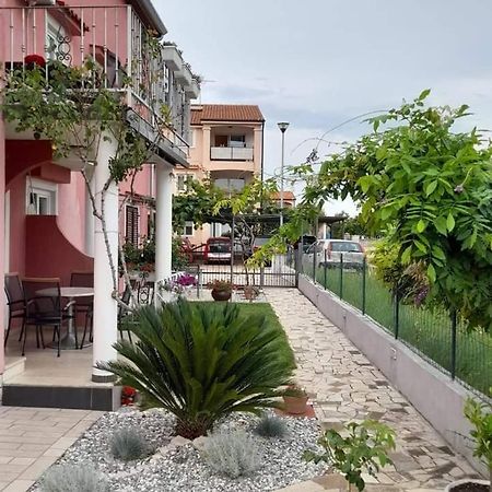 Apartments Dragica Poreč Eksteriør billede