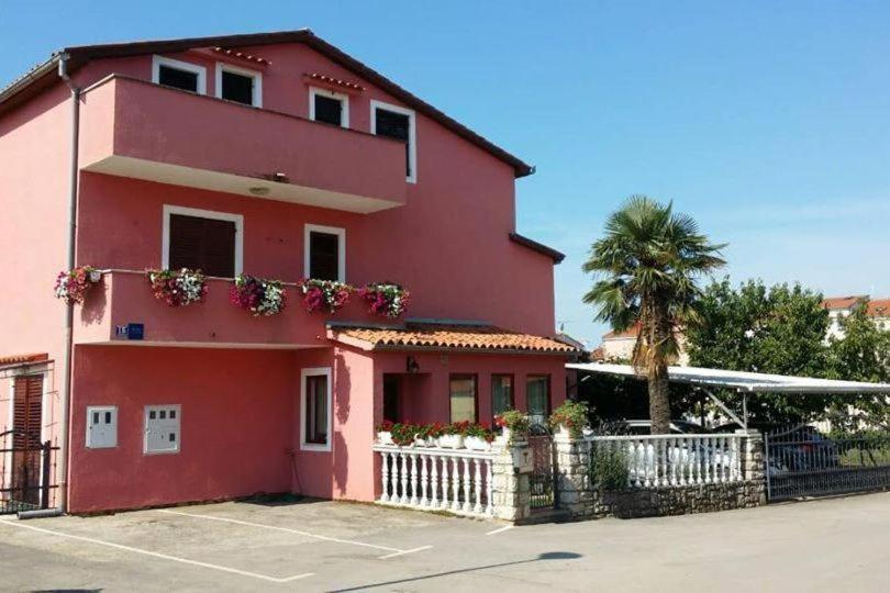 Apartments Dragica Poreč Eksteriør billede