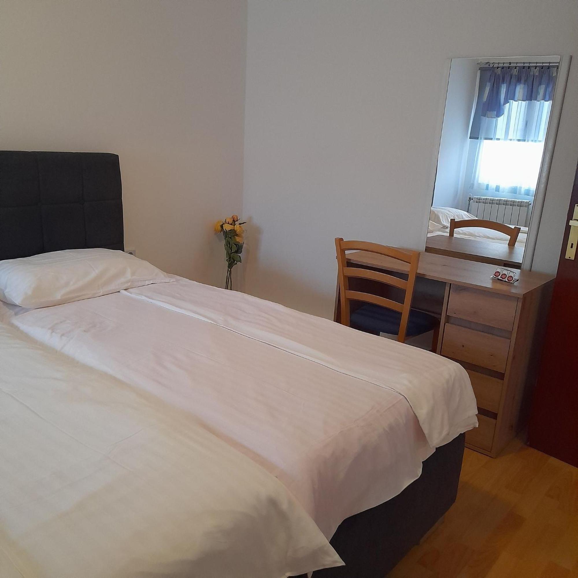 Apartments Dragica Poreč Eksteriør billede